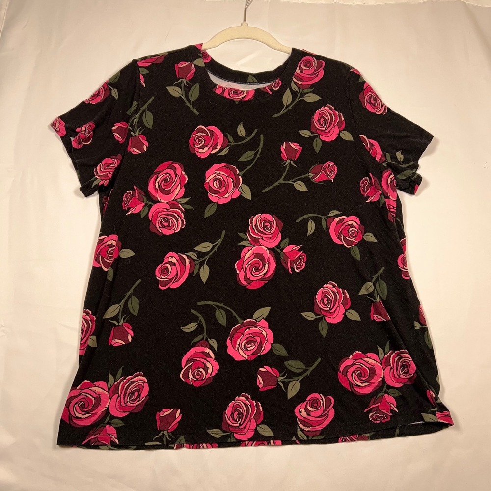 Torrid T-Shirt Women 2 Black Pink Super Soft Jersey Rose Floral Short Sleeve Tee
